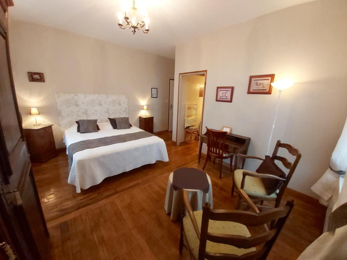 Maison D'Hotes Le Chateau De Puxe Екстериор снимка