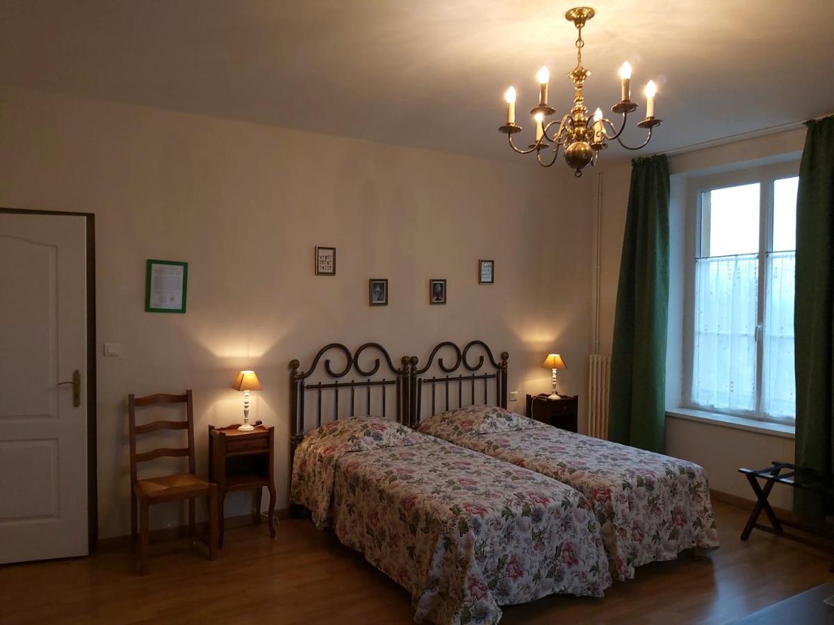 Maison D'Hotes Le Chateau De Puxe Екстериор снимка
