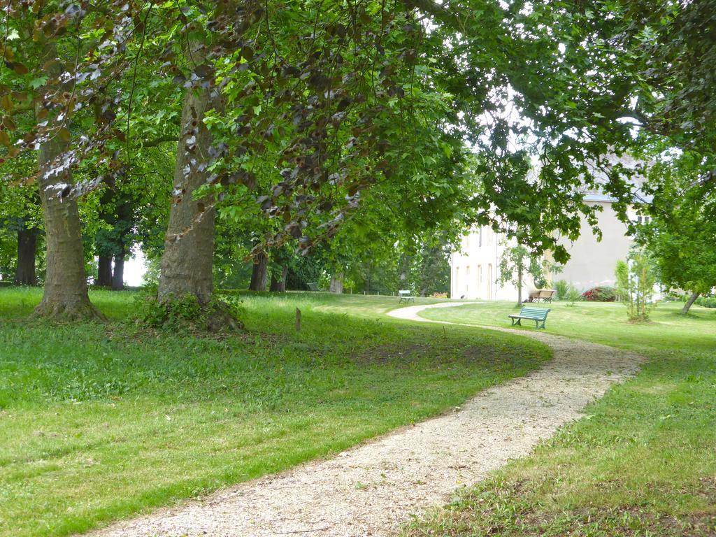 Maison D'Hotes Le Chateau De Puxe Екстериор снимка