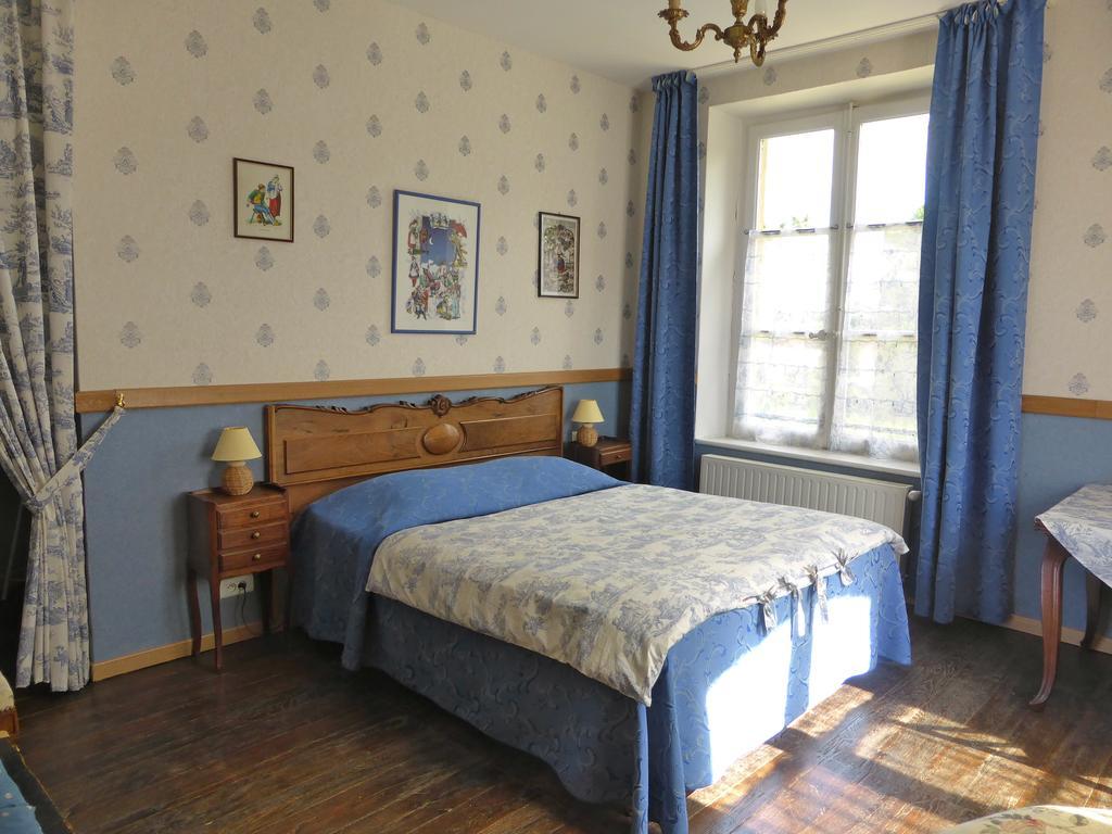 Maison D'Hotes Le Chateau De Puxe Стая снимка